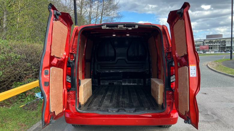 Ford Transit Custom 300 L1 Diesel Fwd 2.0 EcoBlue 136ps H1 Van Limited